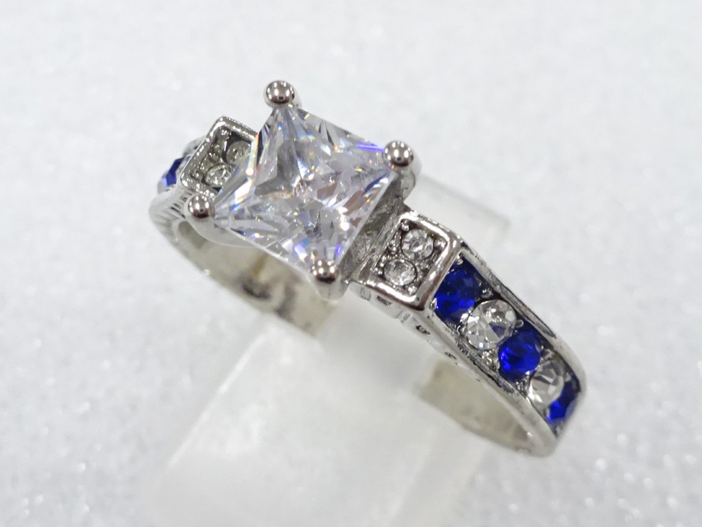 Japanese Kimono / Antique Accessories Metal